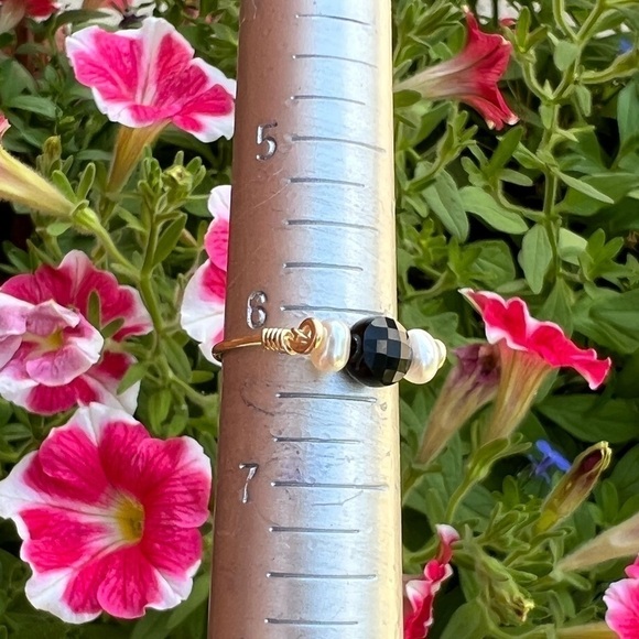 FRESHWATER Pearls & Onyx 14K Gold Filled Wire Wrapped Ring - Picture 4 of 12